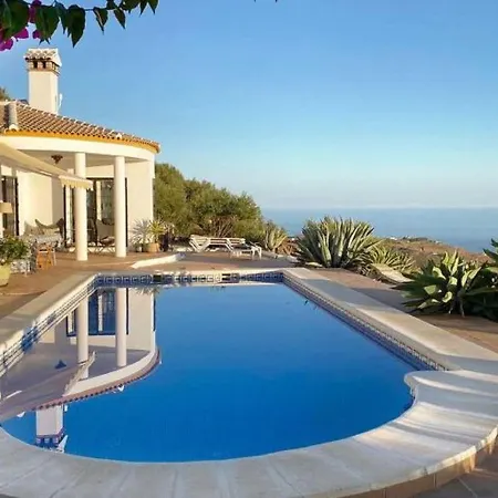 Villa Belvilla By Oyo In With Private Pool