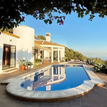 Belvilla By Oyo In With Private Pool Villa